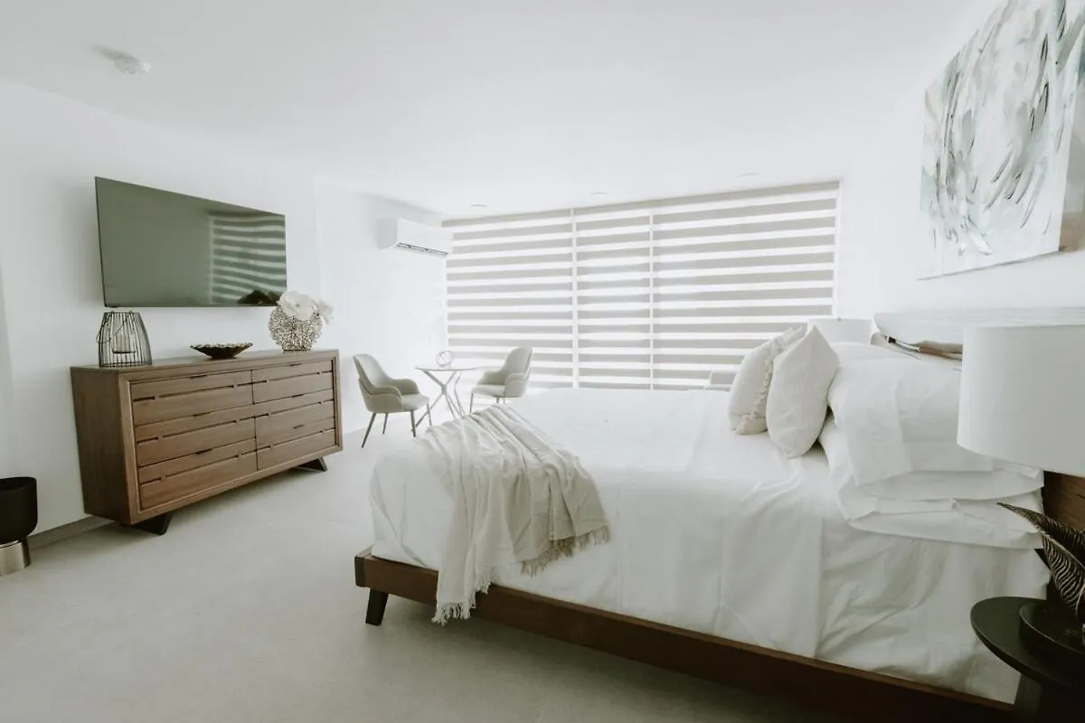Isla Verde Beach Luxe San Juan